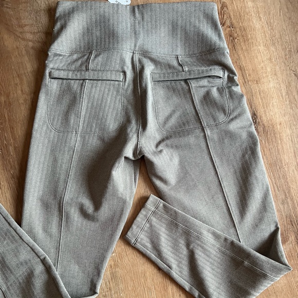 Athleta Athletic Leggings - Picture 8 of 16